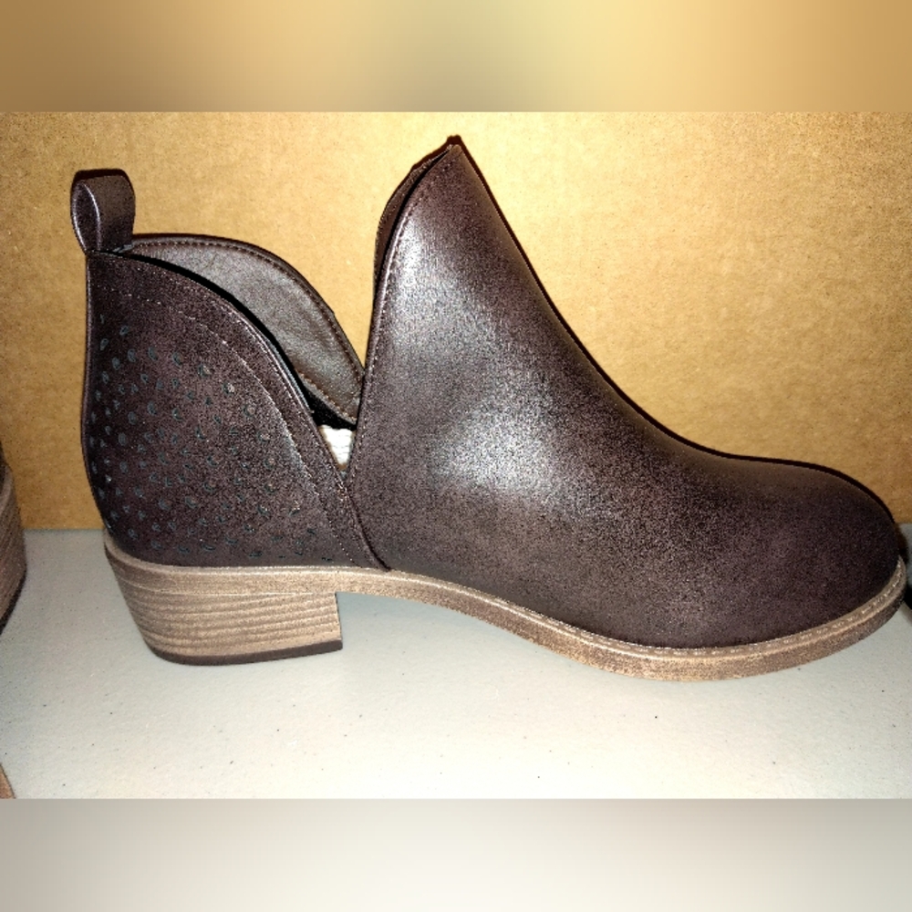 VEPOSE Ankle Booties, Size 8